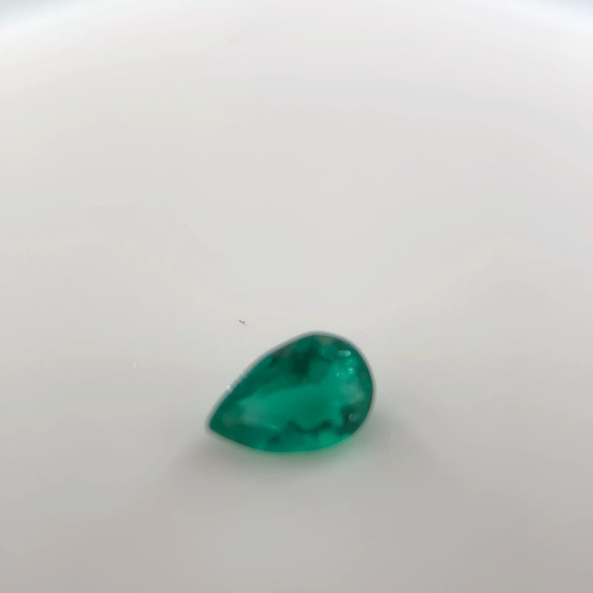 0.23 CT Pear-Shaped Cut -Natural Emerald Gemstone - Coscuez