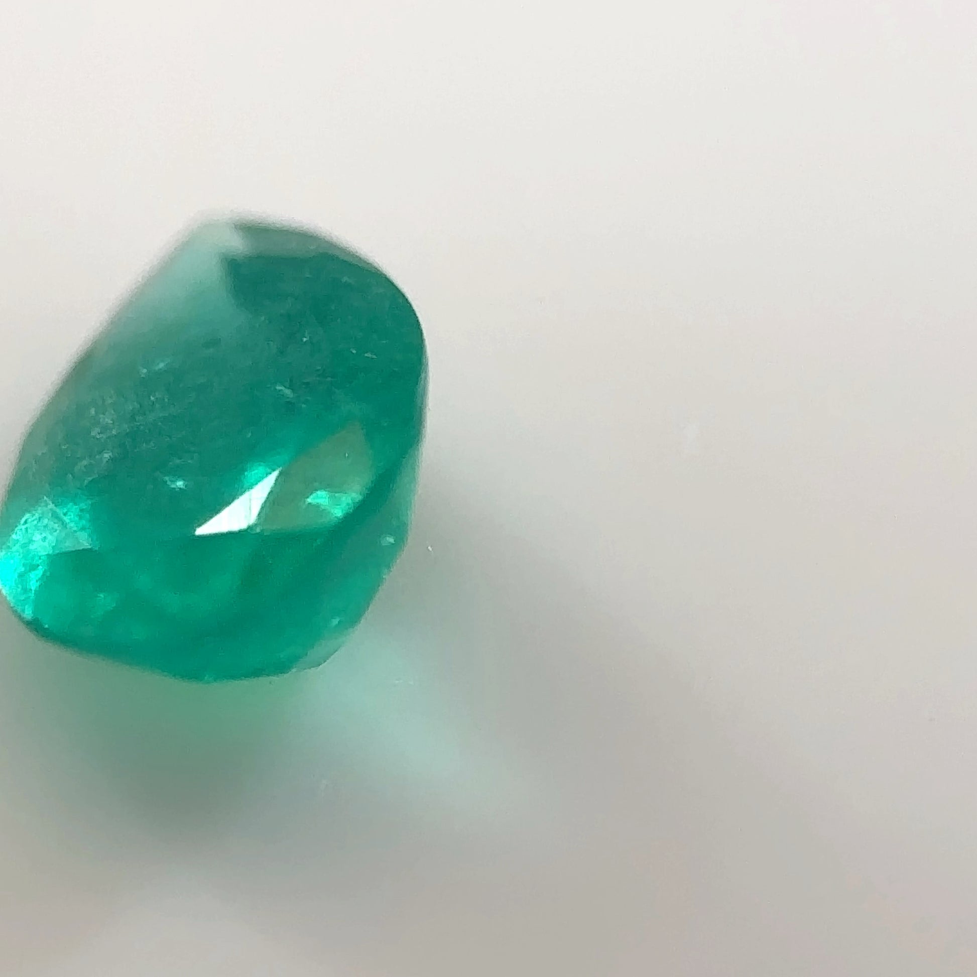 Pear Cut Emerald Gemstone - Vibrant Green