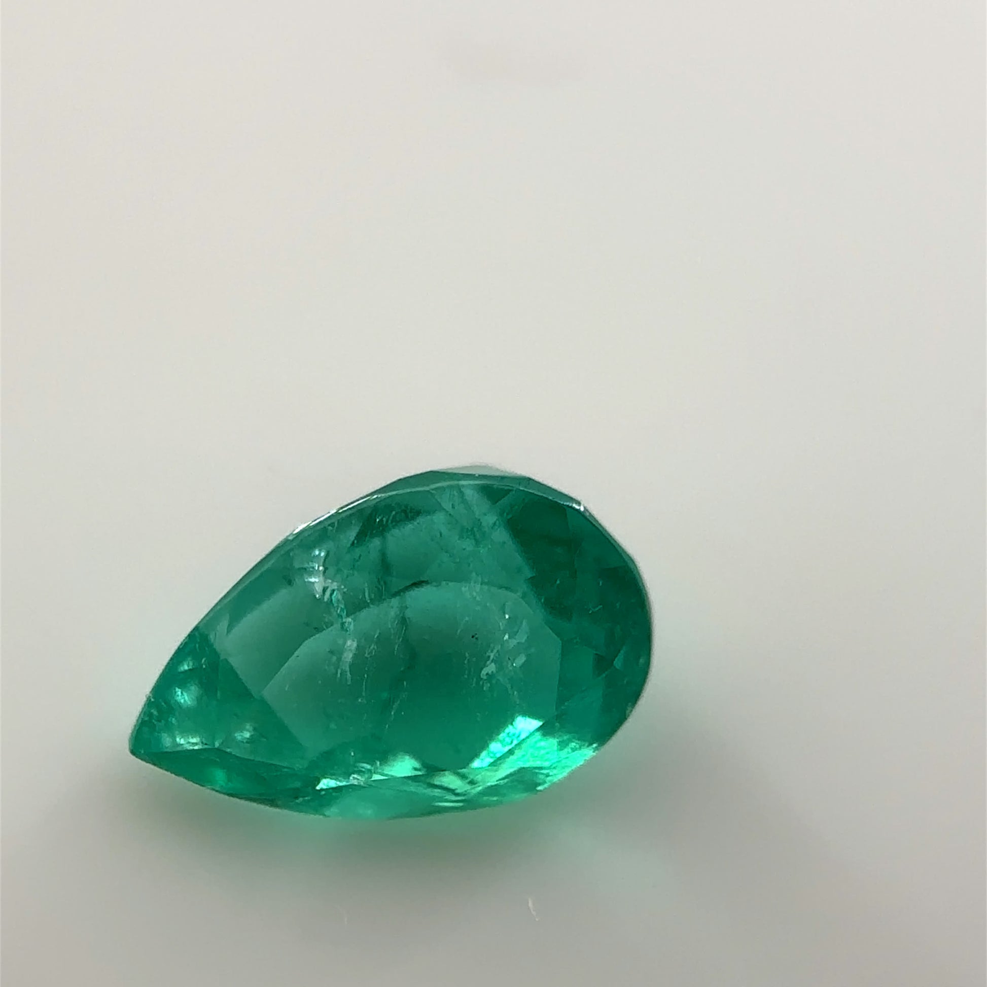 Pear-Shaped Brilliant Cut Loose Emerald