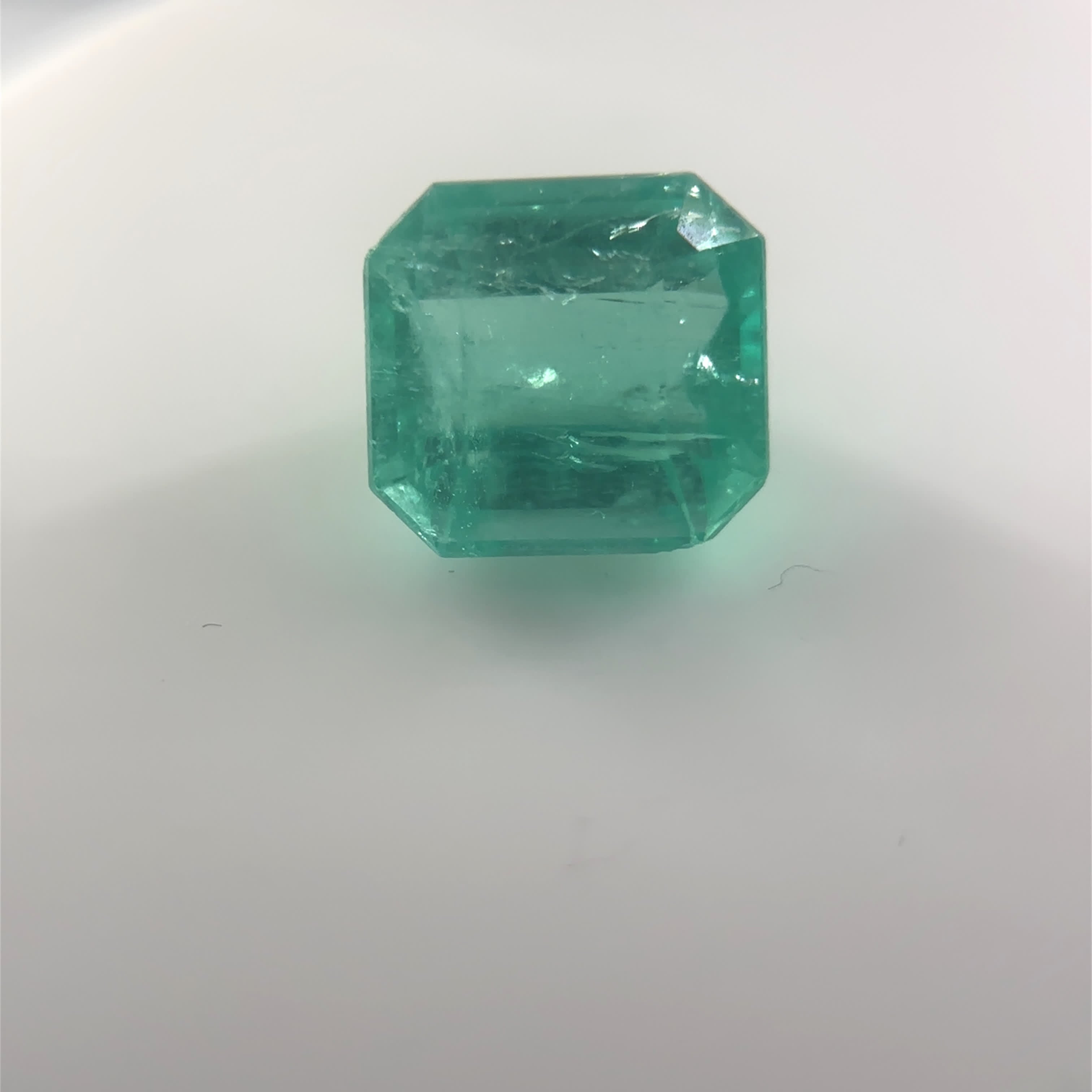 3.4 ct Exquisite Step-Cut Rectangular Green Emerald Gemstone