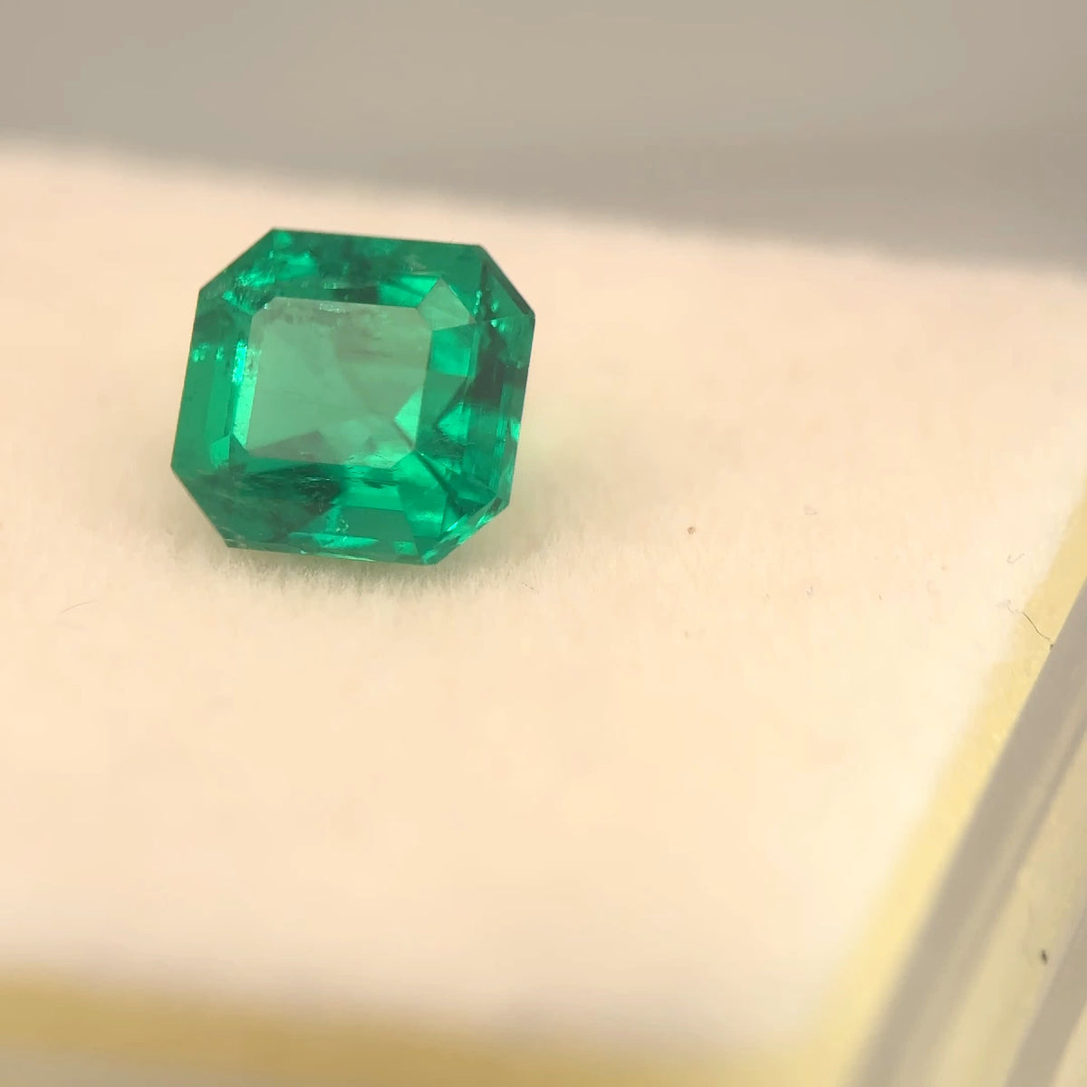 Emerald Cut Loose Green Emerald