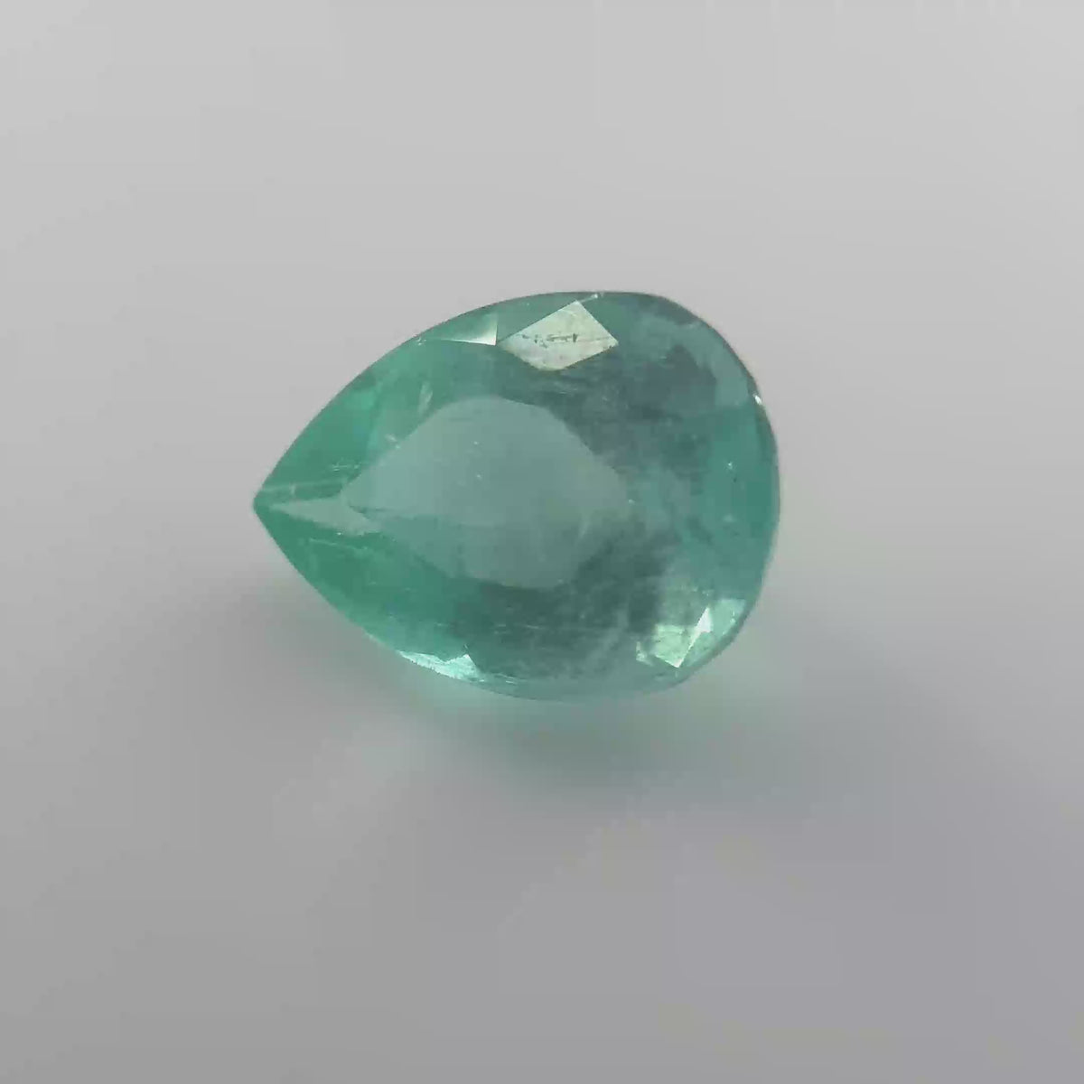 2.85 ct Natural Pear Brilliant Cut Bluish Green Emerald Gemstone