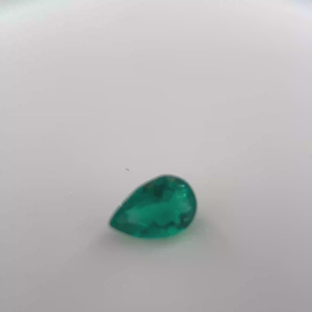 0.23 CT Pear-Shaped Cut -Natural Emerald Gemstone - Coscuez