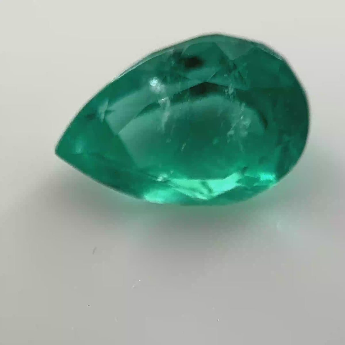 Pear-Shaped Brilliant Cut Loose Emerald